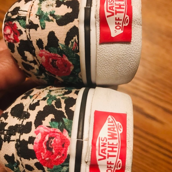 Kids Vans in good condition! Slip on floral pattern!! - Picture 4 of 4